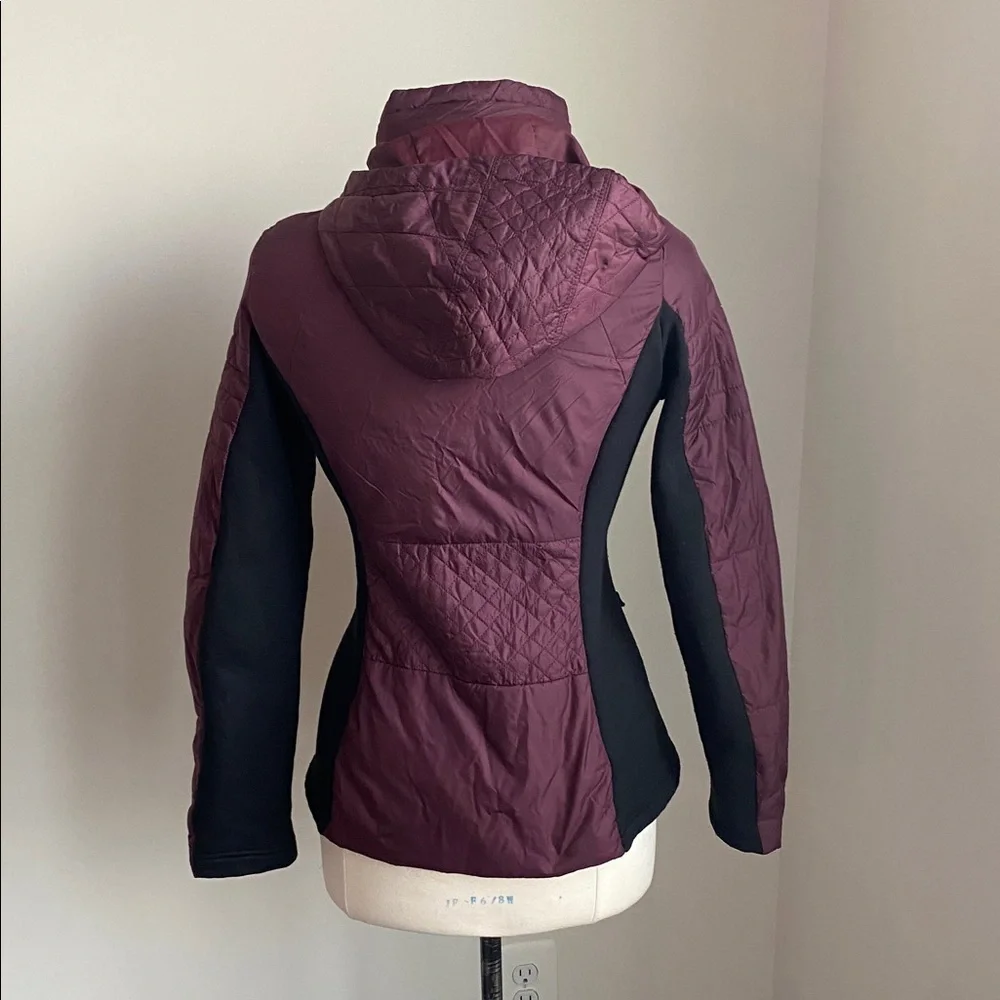 Champion Quilted Jacket Full Zip Womens Sz Medium Purple and Black Hooded